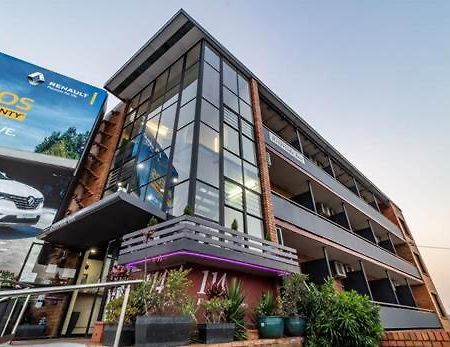 בריסביין Kingsford Riverside Inn מראה חיצוני תמונה