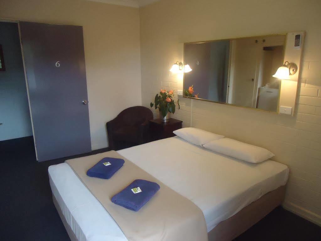 בריסביין Kingsford Riverside Inn מראה חיצוני תמונה